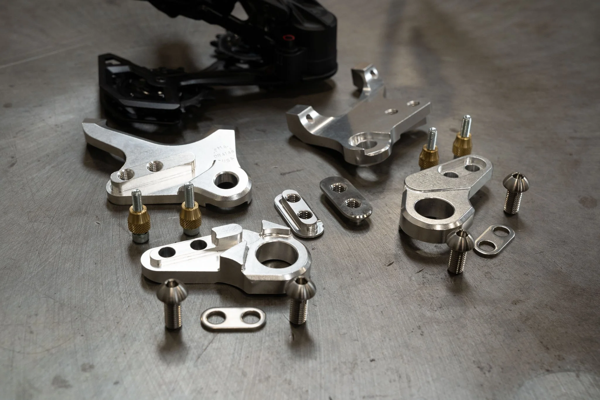 Chumba SRAM Transmission Insert and Axle Set for Sliding dropout